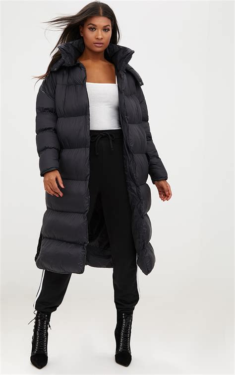 Oversized puffer jacket with removable hood 